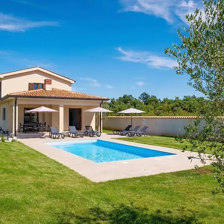 Holiday home Luca