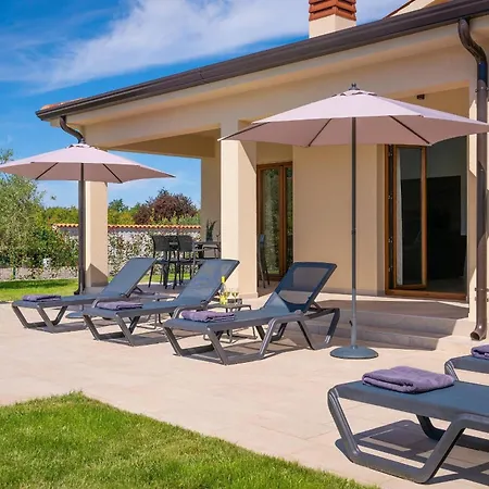 Luca Holiday home *